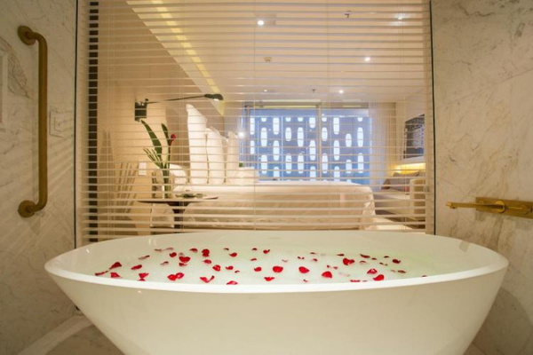 Luxury Hotels 600x400 1