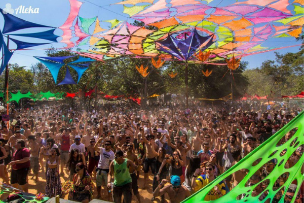 raves 600x400 1
